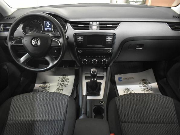 Skoda Octavia III (A7) с пробегом 2015 года, цена 990 000 рублей, 213385 км, лифтбек, Автокод Объявления
