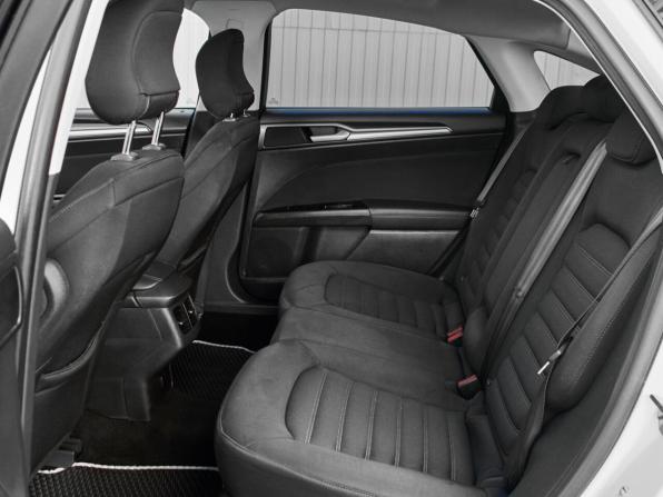 Ford Mondeo V с пробегом 2015 года, цена 1 190 000 рублей, 125292 км, седан, Автокод Объявления