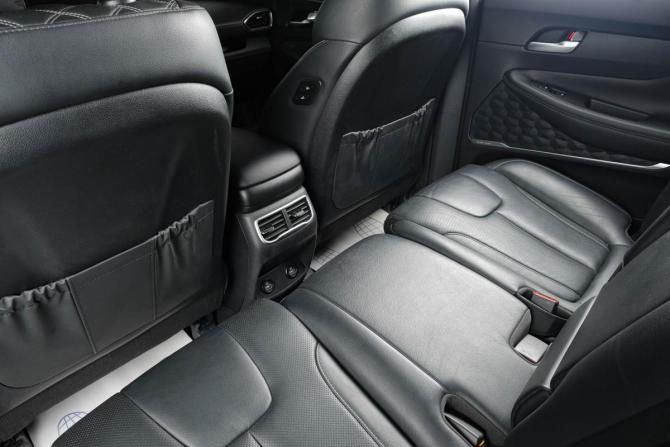 Hyundai Santa Fe IV Рестайлинг с пробегом 2022 года, цена 3 649 000 рублей, 131000 км, внедорожник, Автокод Объявления