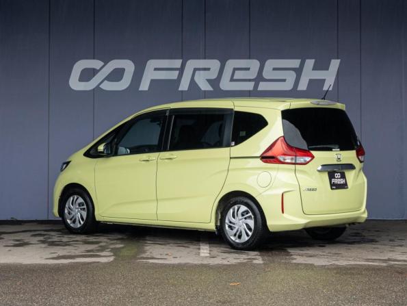 Honda Freed II с пробегом 2018 года, цена 1 350 000 рублей, 174645 км, компактвэн, Автокод Объявления