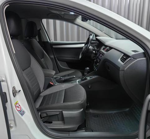 Skoda Octavia III (A7) Рестайлинг с пробегом 2017 года, цена 1 474 000 рублей, 117498 км, лифтбек, Автокод Объявления
