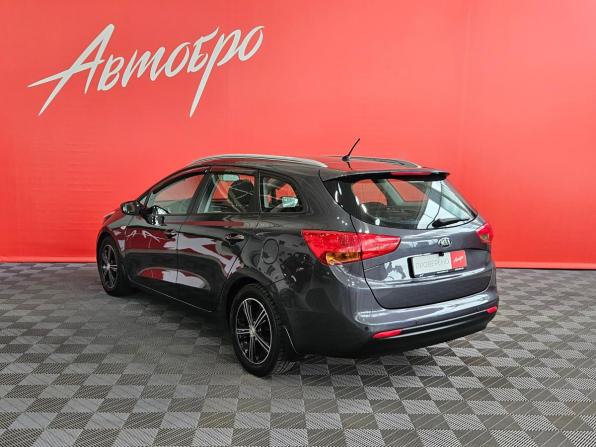 Kia Ceed II Рестайлинг с пробегом 2015 года, цена 1 275 000 рублей, 150000 км, универсал, Автокод Объявления