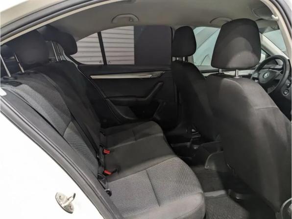 Skoda Octavia III (A7) с пробегом 2014 года, цена 945 000 рублей, 233511 км, лифтбек, Автокод Объявления