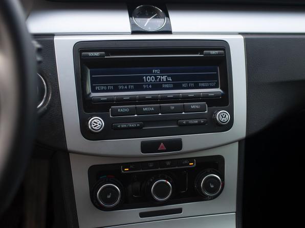 Volkswagen Passat B7 с пробегом 2011 года, цена 900 000 рублей, 230775 км, седан, Автокод Объявления