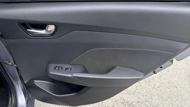 Hyundai Solaris II с пробегом 2019 года, цена 1 450 000 рублей, 90640 км, седан, Автокод Объявления