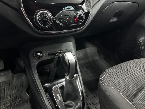 Renault Kaptur I с пробегом 2017 года, цена 1 194 000 рублей, 166000 км, внедорожник, Автокод Объявления