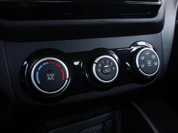Kia Rio III Рестайлинг с пробегом 2015 года, цена 1 180 000 рублей, 94244 км, хэтчбек, Автокод Объявления