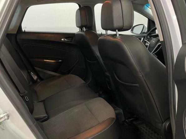 Opel Astra J с пробегом 2011 года, цена 850 000 рублей, 111510 км, хэтчбек, Автокод Объявления