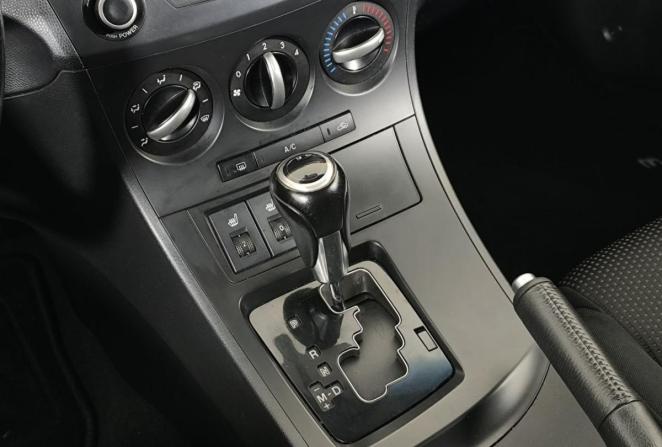 Mazda 3 II (BL) Рестайлинг с пробегом 2013 года, цена 1 115 000 рублей, 137745 км, седан, Автокод Объявления