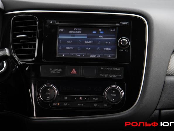 Mitsubishi Outlander III Рестайлинг 2 с пробегом 2015 года, цена 1 423 000 рублей, 229521 км, внедорожник, Автокод Объявления