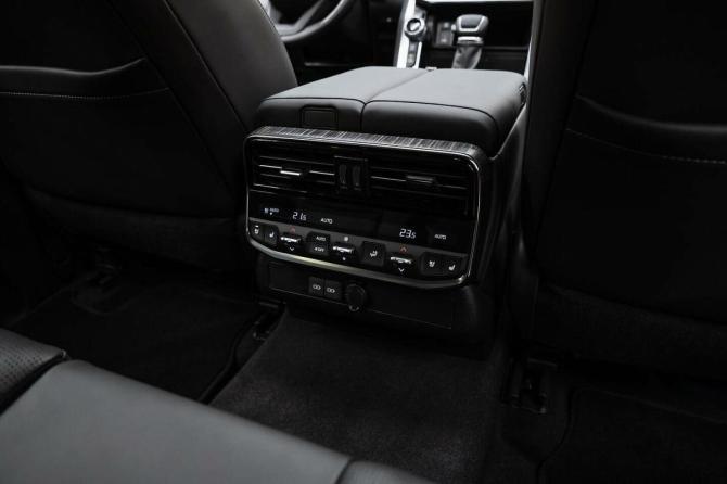 Новый Toyota Land Cruiser 300 Series 2026 года, цена 14 975 000 рублей, внедорожник, Автокод Объявления