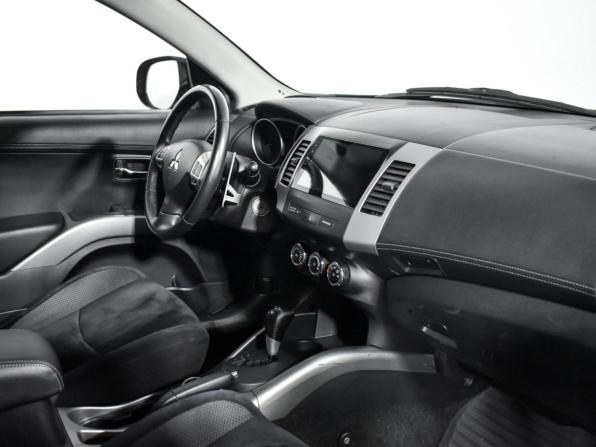 Mitsubishi Outlander II Рестайлинг с пробегом 2011 года, цена 800 000 рублей, 255017 км, внедорожник, Автокод Объявления
