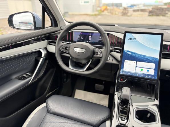 Geely Atlas II с пробегом 2024 года, цена 2 995 000 рублей, 1781 км, внедорожник, Автокод Объявления