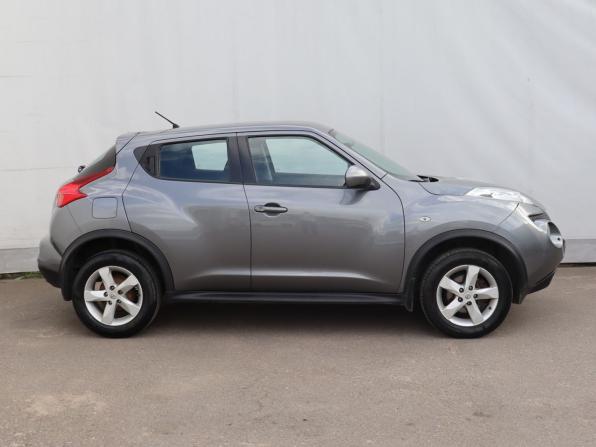 Nissan Juke I с пробегом 2013 года, цена 810 000 рублей, 239003 км, внедорожник, Автокод Объявления
