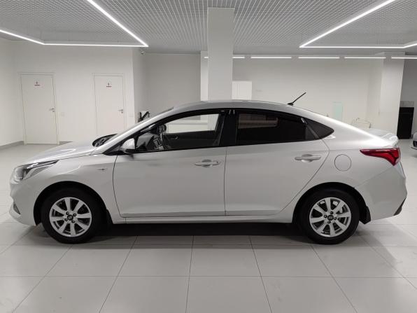 Hyundai Solaris II с пробегом 2017 года, цена 1 249 000 рублей, 115050 км, седан, Автокод Объявления
