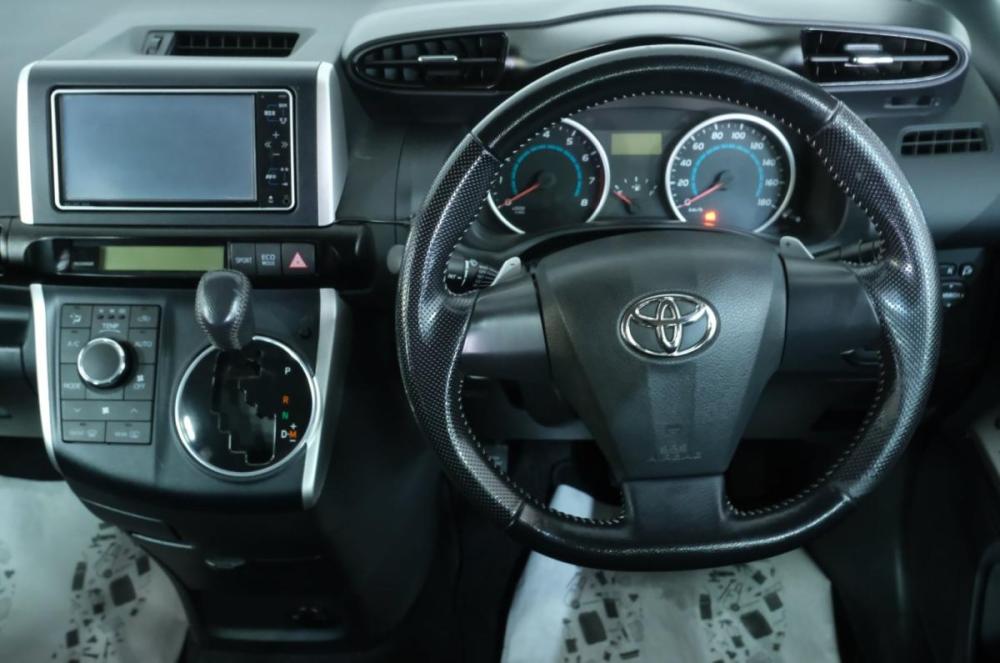 Toyota Wish II Омск  - изображение 12