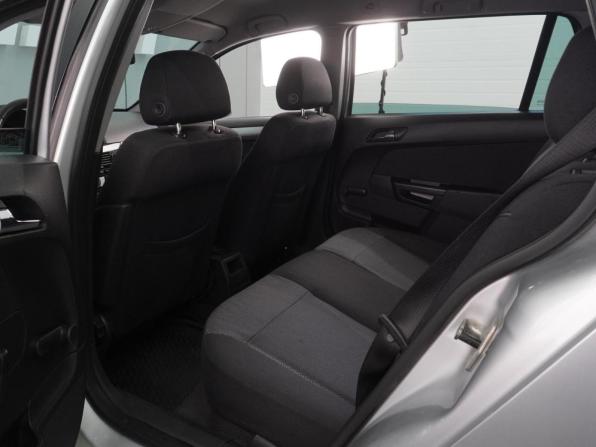 Opel Astra H Рестайлинг с пробегом 2010 года, цена 609 000 рублей, 208353 км, универсал, Автокод Объявления
