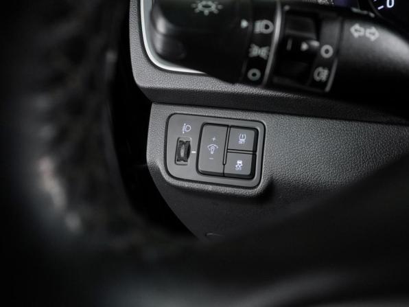 Hyundai Solaris II с пробегом 2018 года, цена 1 249 000 рублей, 131291 км, седан, Автокод Объявления