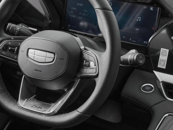 Geely Monjaro I Рестайлинг с пробегом 2025 года, цена 4 200 000 рублей, 37 км, внедорожник, Автокод Объявления