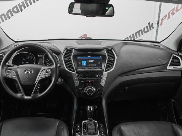 Hyundai Santa Fe III Рестайлинг с пробегом 2017 года, цена 1 980 000 рублей, 216226 км, внедорожник, Автокод Объявления