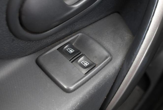 Renault Logan II Рестайлинг с пробегом 2019 года, цена 930 000 рублей, 181321 км, седан, Автокод Объявления