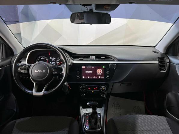 Kia Rio IV Рестайлинг с пробегом 2022 года, цена 1 570 000 рублей, 121534 км, седан, Автокод Объявления