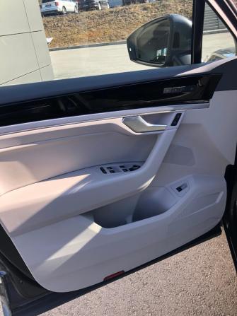 Volkswagen Touareg III с пробегом 2019 года, цена 5 075 000 рублей, 118634 км, внедорожник, Автокод Объявления