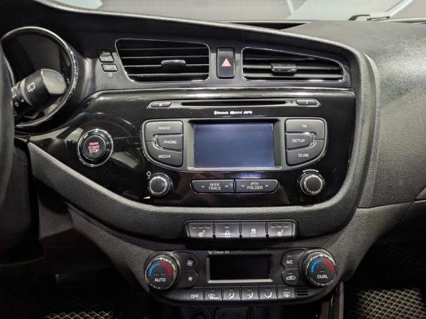 Kia Ceed II с пробегом 2013 года, цена 869 000 рублей, 234227 км, хэтчбек, Автокод Объявления