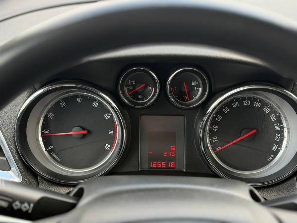 Opel Mokka I с пробегом 2014 года, цена 939 000 рублей, 126518 км, внедорожник, Автокод Объявления