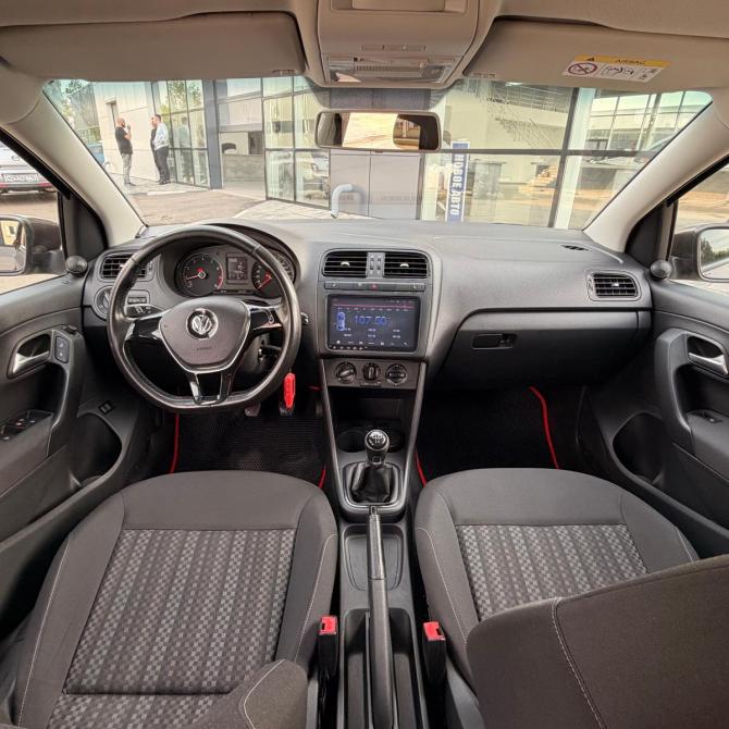 Volkswagen Polo V Рестайлинг Нижнекамск  - изображение 13