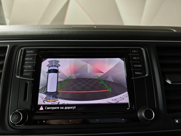 Volkswagen Multivan T6 с пробегом 2016 года, цена 4 431 000 рублей, 92340 км, минивэн, Автокод Объявления
