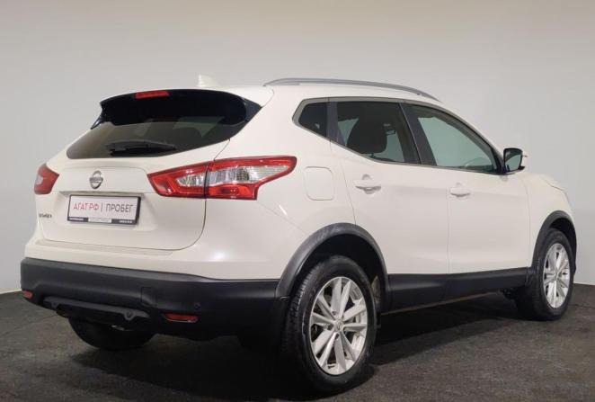 Nissan Qashqai II с пробегом 2017 года, цена 1 850 000 рублей, 82830 км, внедорожник, Автокод Объявления