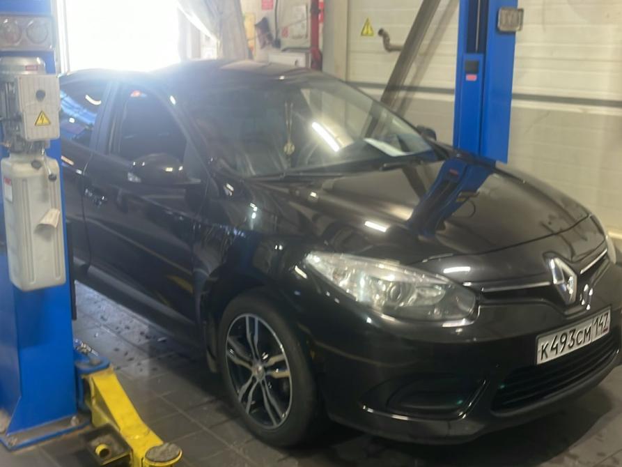 Renault Fluence I Рестайлинг Санкт-Петербург  - изображение 2