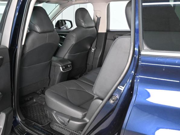 Toyota Highlander IV (XU70) с пробегом 2021 года, цена 6 999 000 рублей, 54614 км, внедорожник, Автокод Объявления