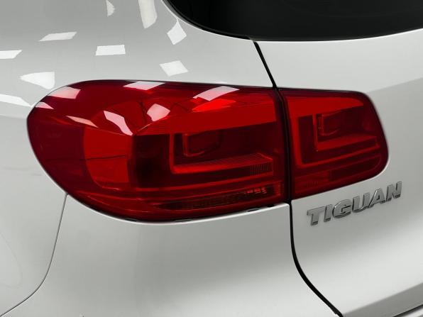 Volkswagen Tiguan I Рестайлинг с пробегом 2012 года, цена 930 000 рублей, 305872 км, внедорожник, Автокод Объявления