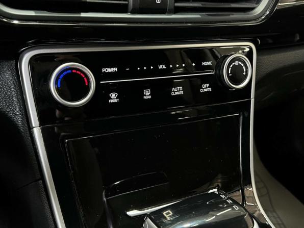 Kia Seltos I Рестайлинг с пробегом 2023 года, цена 2 300 000 рублей, 32875 км, внедорожник, Автокод Объявления