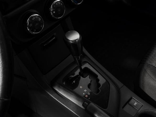 Toyota Corolla XI (E160 E170 E180) с пробегом 2015 года, цена 1 300 000 рублей, 196024 км, седан, Автокод Объявления