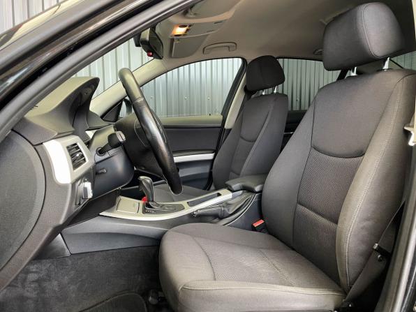 BMW 3 серии V (E90/E91/E92/E93) Рестайлинг с пробегом 2010 года, цена 1 137 000 рублей, 111078 км, седан, Автокод Объявления