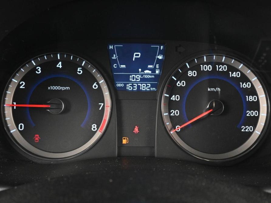 Hyundai Solaris I Ростов-на-Дону  - изображение 14