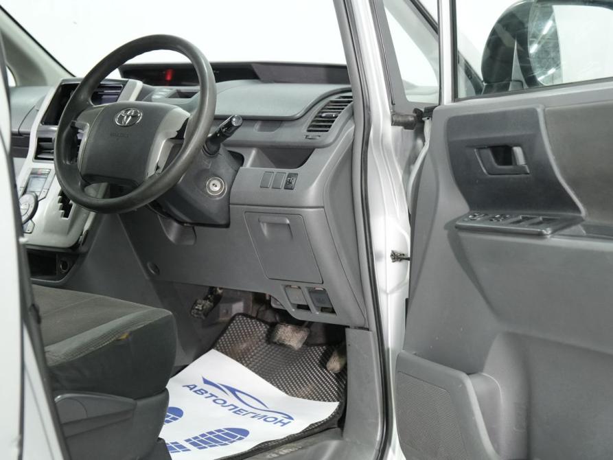 Toyota Noah II (R70) Новосибирск  - изображение 14