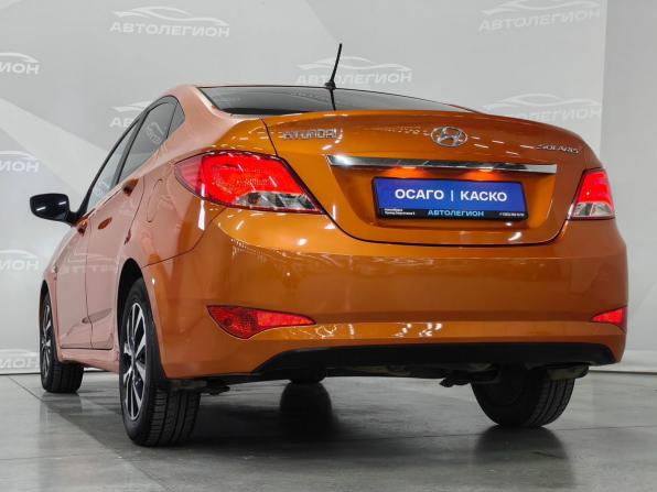 Hyundai Solaris I Рестайлинг с пробегом 2015 года, цена 1 050 000 рублей, 178171 км, седан, Автокод Объявления