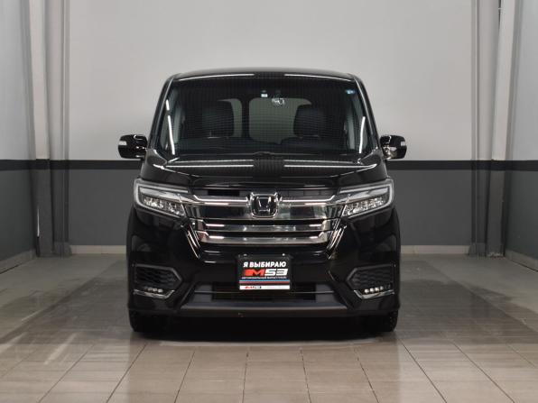 Honda Stepwgn V Рестайлинг с пробегом 2019 года, цена 2 314 995 рублей, 50293 км, минивэн, Автокод Объявления
