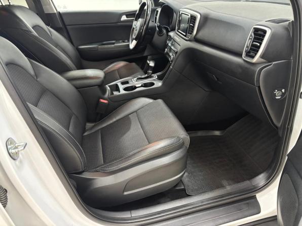 Kia Sportage IV Рестайлинг с пробегом 2019 года, цена 2 300 000 рублей, 108409 км, внедорожник, Автокод Объявления