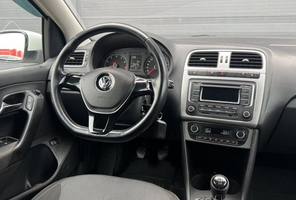Volkswagen Polo V Красноярск  - изображение 15