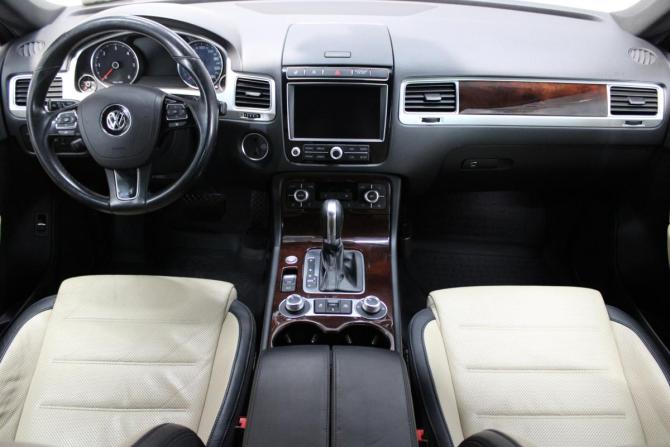 Volkswagen Touareg II Рестайлинг с пробегом 2015 года, цена 3 099 000 рублей, 155883 км, внедорожник, Автокод Объявления