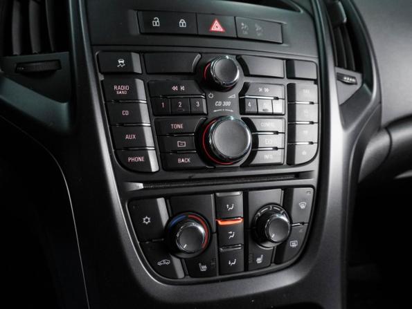 Opel Astra J Рестайлинг с пробегом 2012 года, цена 899 000 рублей, 146348 км, универсал, Автокод Объявления