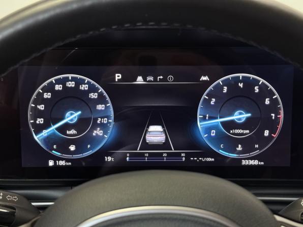 Kia Carnival IV с пробегом 2022 года, цена 5 440 000 рублей, 33368 км, минивэн, Автокод Объявления