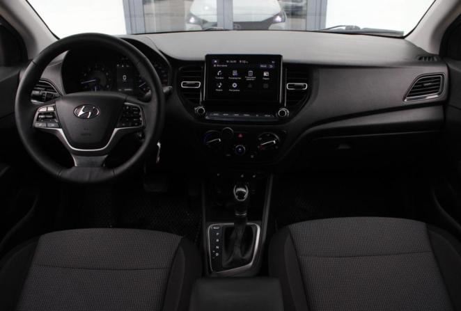Hyundai Solaris II Рестайлинг с пробегом 2021 года, цена 1 270 000 рублей, 206500 км, седан, Автокод Объявления