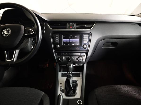 Skoda Octavia III (A7) с пробегом 2014 года, цена 1 399 000 рублей, 156953 км, лифтбек, Автокод Объявления