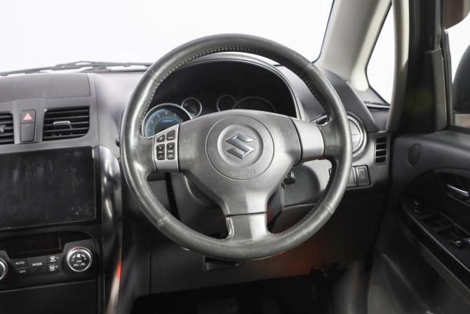 Suzuki SX4 I (Classic) Рестайлинг с пробегом 2010 года, цена 949 000 рублей, 152000 км, хэтчбек, Автокод Объявления